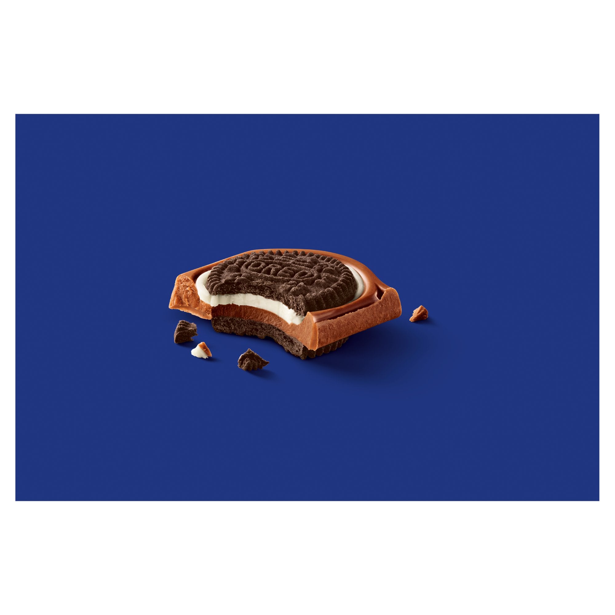 Milka & Oreo Sandwich cocoa biscuits with vanilla flavored milk